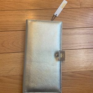 Kate landry travel organizer